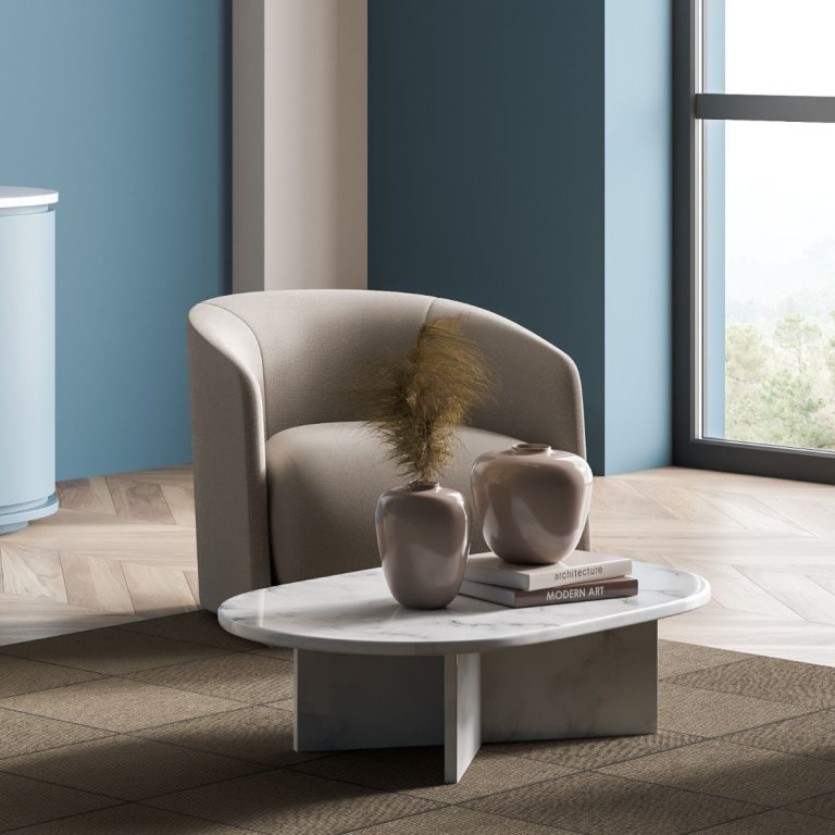 Living in stil minimalist - fotoliu crem rotund, pereti bleu, masa cu efect de marmura, 2 vaze crem, 2 carti