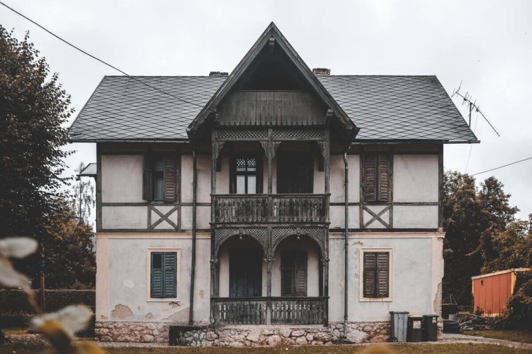 Renovare-case-vechi.-Care-sunt-etapele-procesului-de-renovare-a-casei.